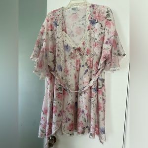 Vintage LA II Floral Lace Nightie + Robe Set Size Small